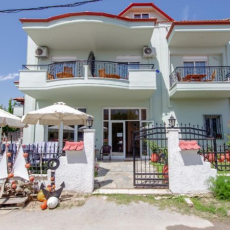Athanasia Inn Vrasná Eksteriør billede