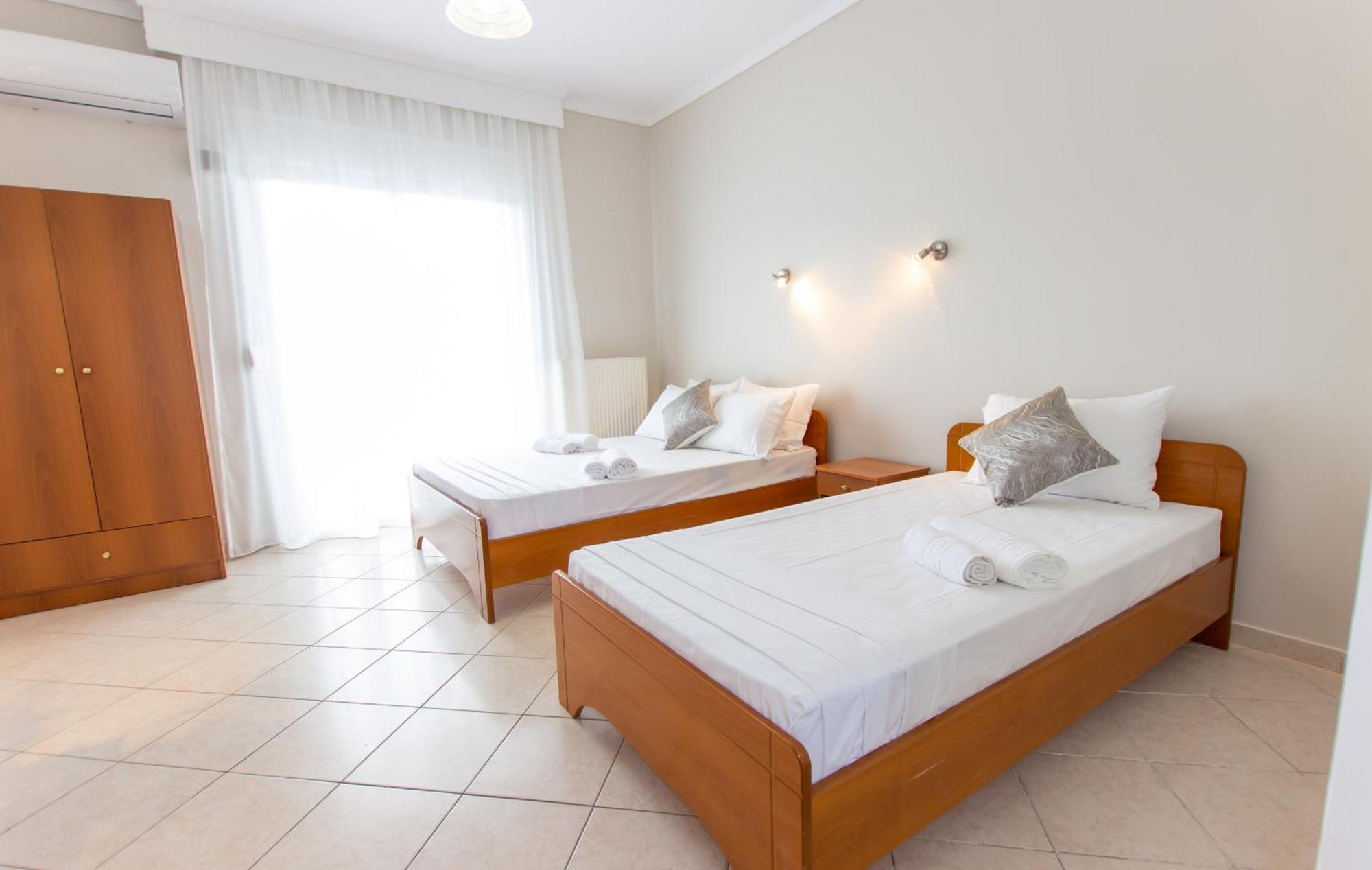 Athanasia Inn Vrasná Eksteriør billede