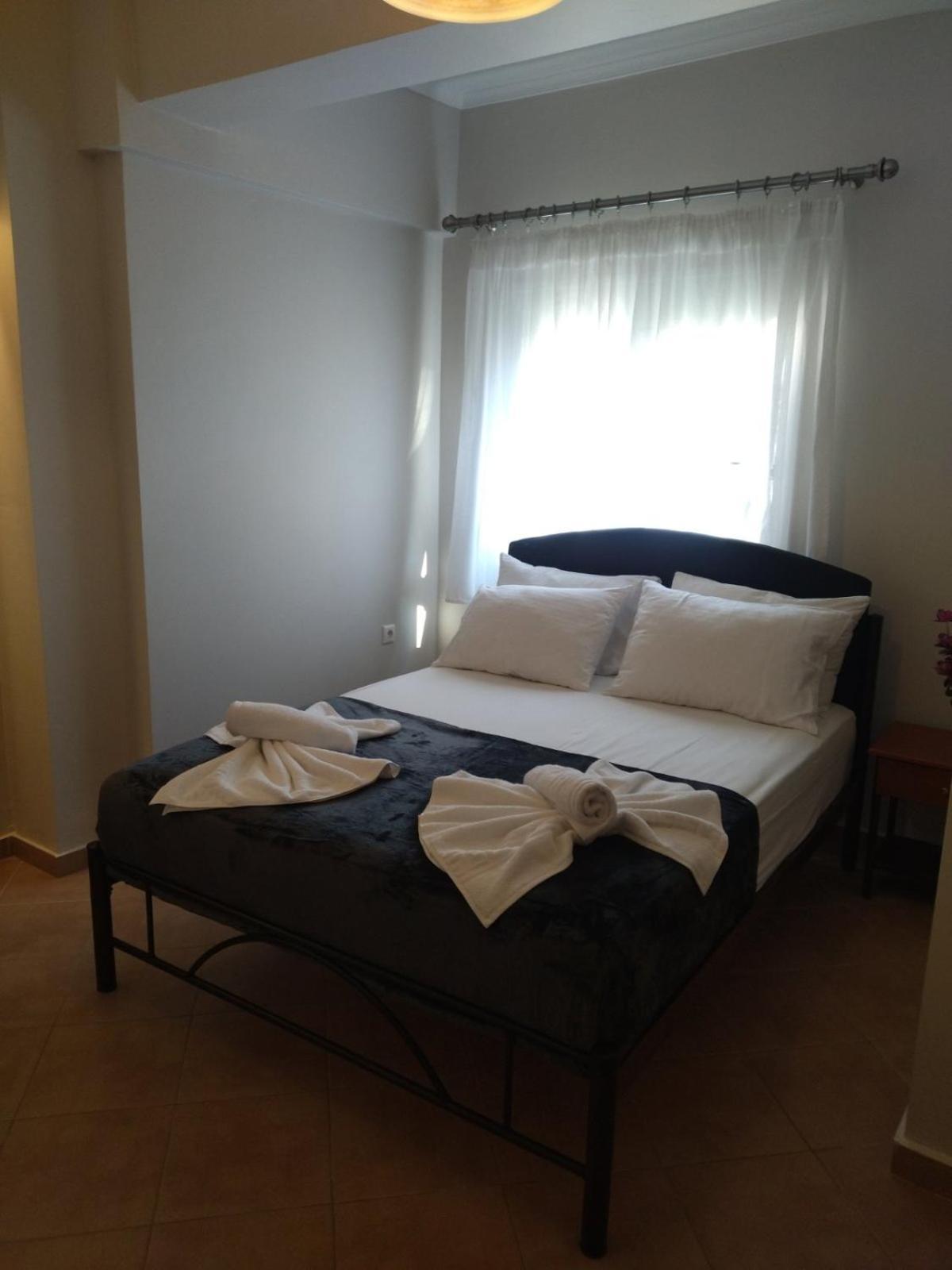 Athanasia Inn Vrasná Eksteriør billede